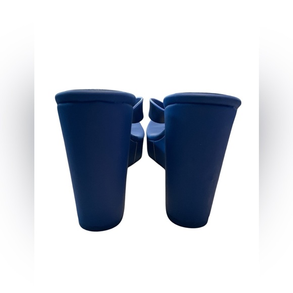 Steve Madden Women's Refined Wedge Sandal - Picture 4 of 4